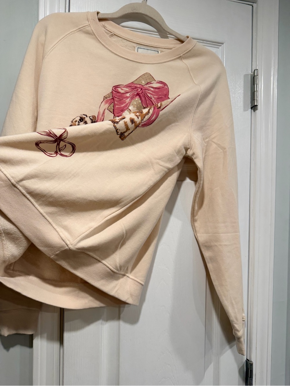 NWOT Maeve Anthropologie Size XL Dog Gift Bow Graphic Sweatshirt Beige Gold - Picture 5 of 10
